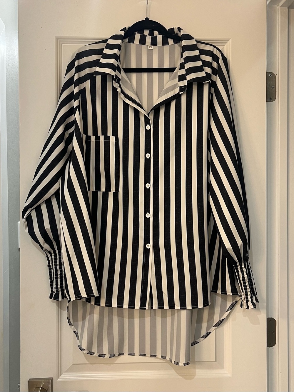 SHEINWomen’s Plus Size 3XL Black White Striped Button Front Blouse Smocked Cuffs
